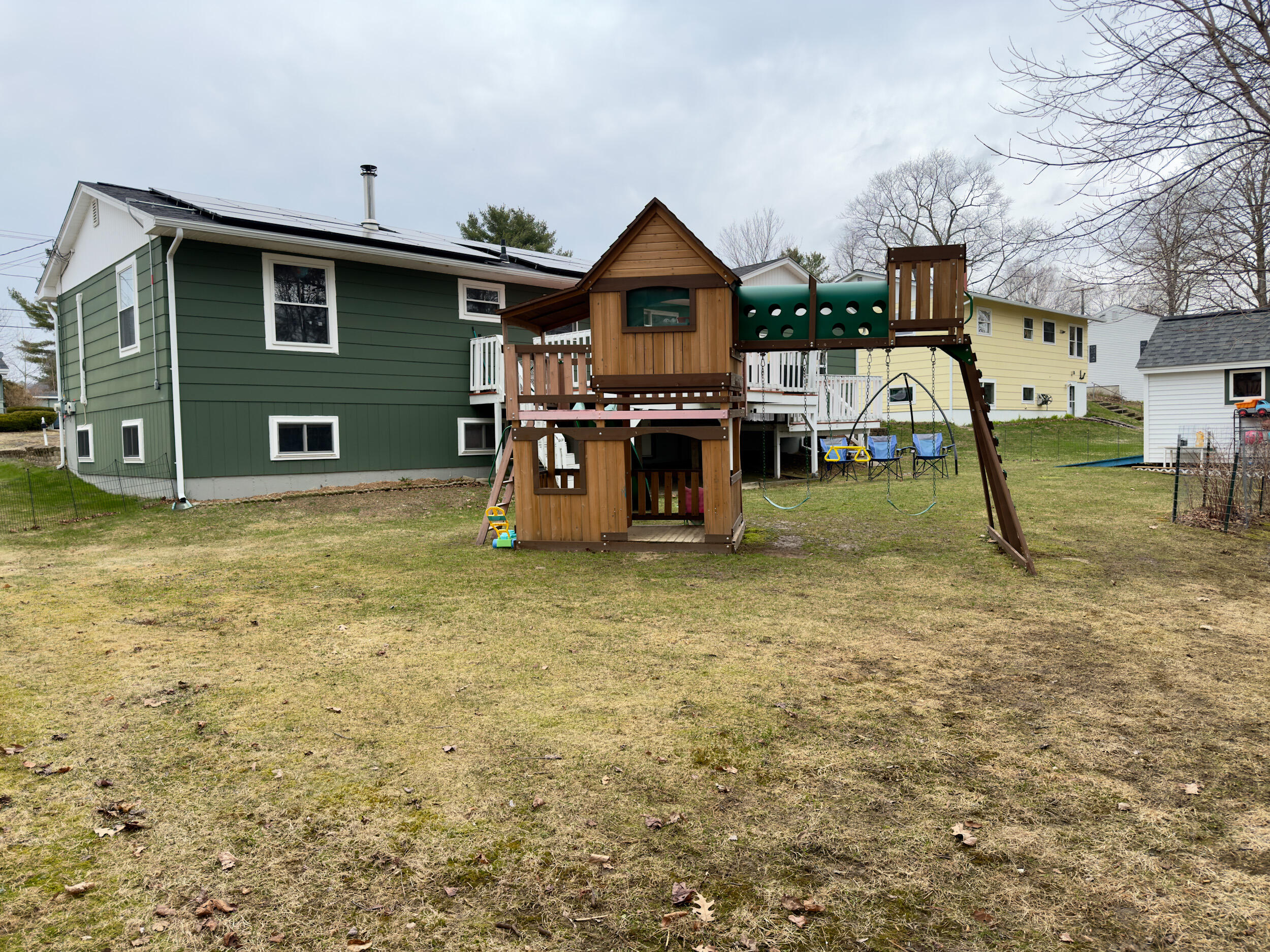 21 Mitchell Street Lewiston, ME 04240 - Photo 2 of 24 IMG_6241