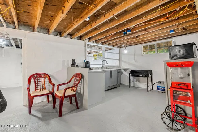 $385,000 | 286 Ridge Road, Maynardville, TN 37807