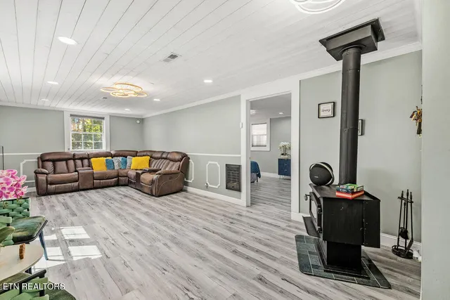 $385,000 | 286 Ridge Road, Maynardville, TN 37807