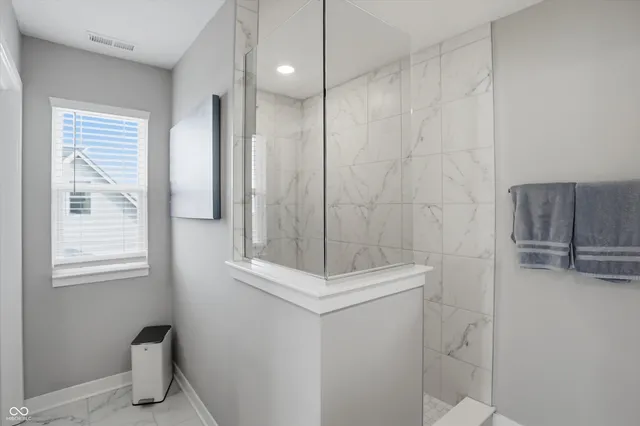 $595,000 | 2724 Daisy Court, Columbus, IN 47201