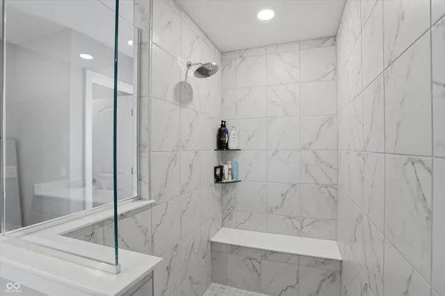 $595,000 | 2724 Daisy Court, Columbus, IN 47201