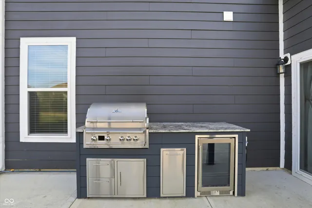 $595,000 | 2724 Daisy Court, Columbus, IN 47201