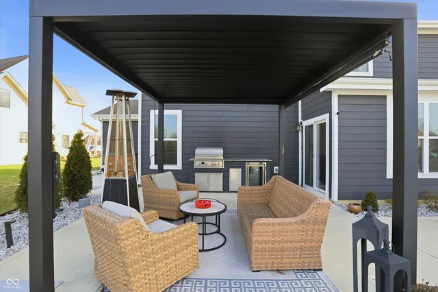 $595,000 | 2724 Daisy Court, Columbus, IN 47201