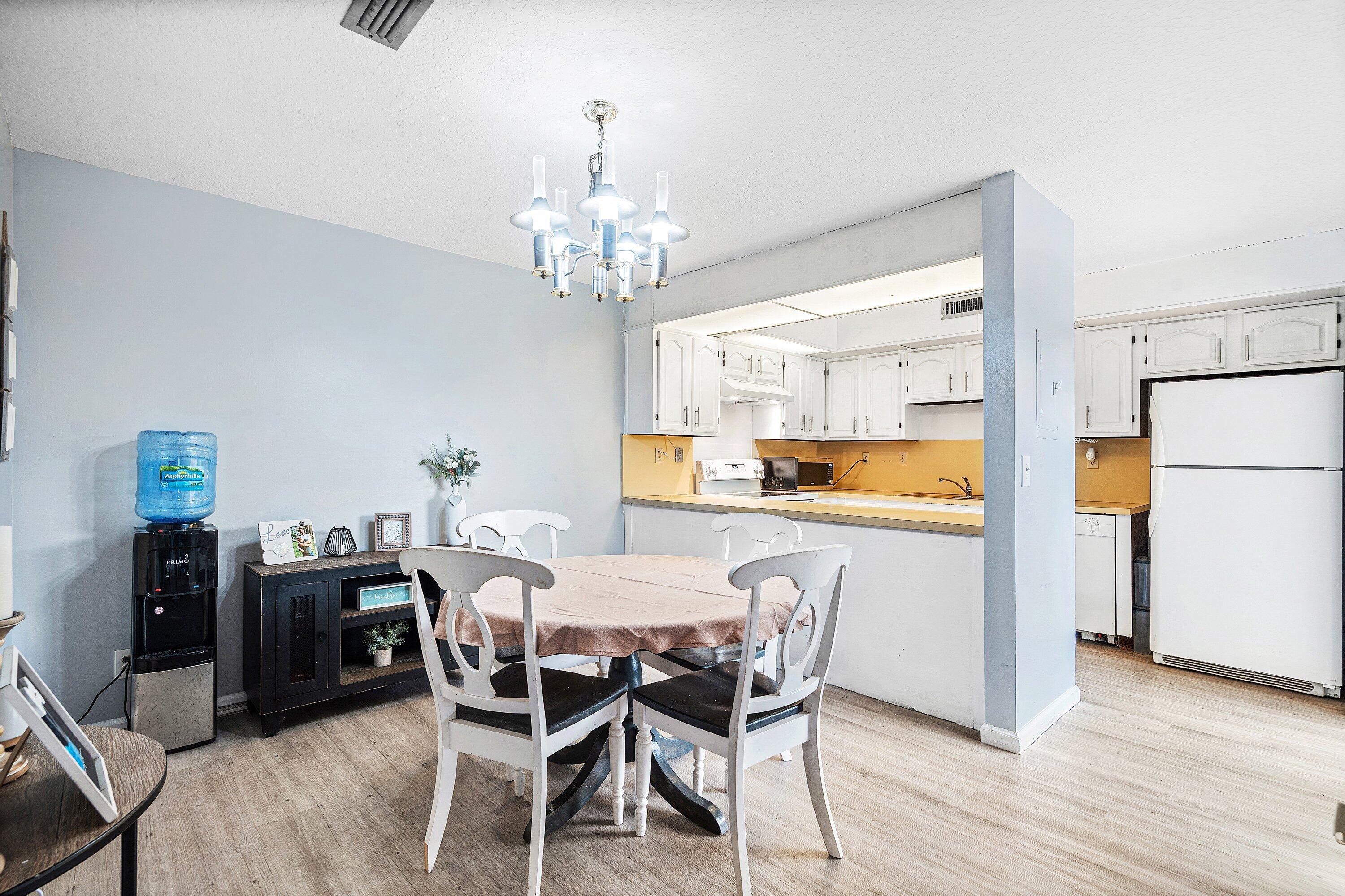 9 Atrium Circle, Unit A Atlantis, FL 33462 - Photo 6 of 18 013-9AtriumCircle-Atlantis-FL-33462-SMAL