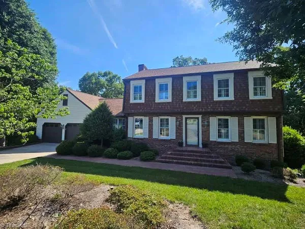 $395,000 | 1010 Shamrock Court, High Point, NC 27265