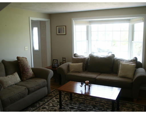 69 Elyse Road Mansfield, MA 02048 - Photo 4 of 4 Gallery Image 4