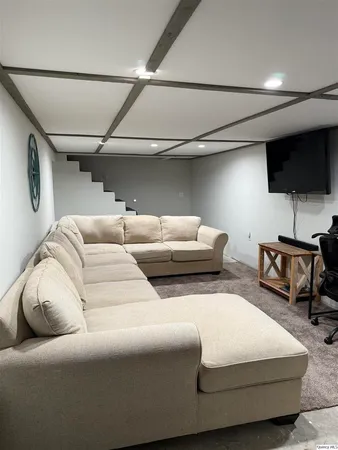 $215,000 | 6410 Hickory Grove North, Quincy, IL 62305