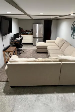 $215,000 | 6410 Hickory Grove North, Quincy, IL 62305