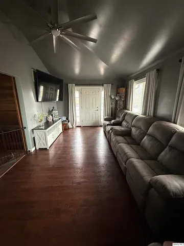 $247,500 | 6410 Hickory Grove North, Quincy, IL 62305