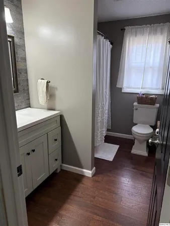 $215,000 | 6410 Hickory Grove North, Quincy, IL 62305