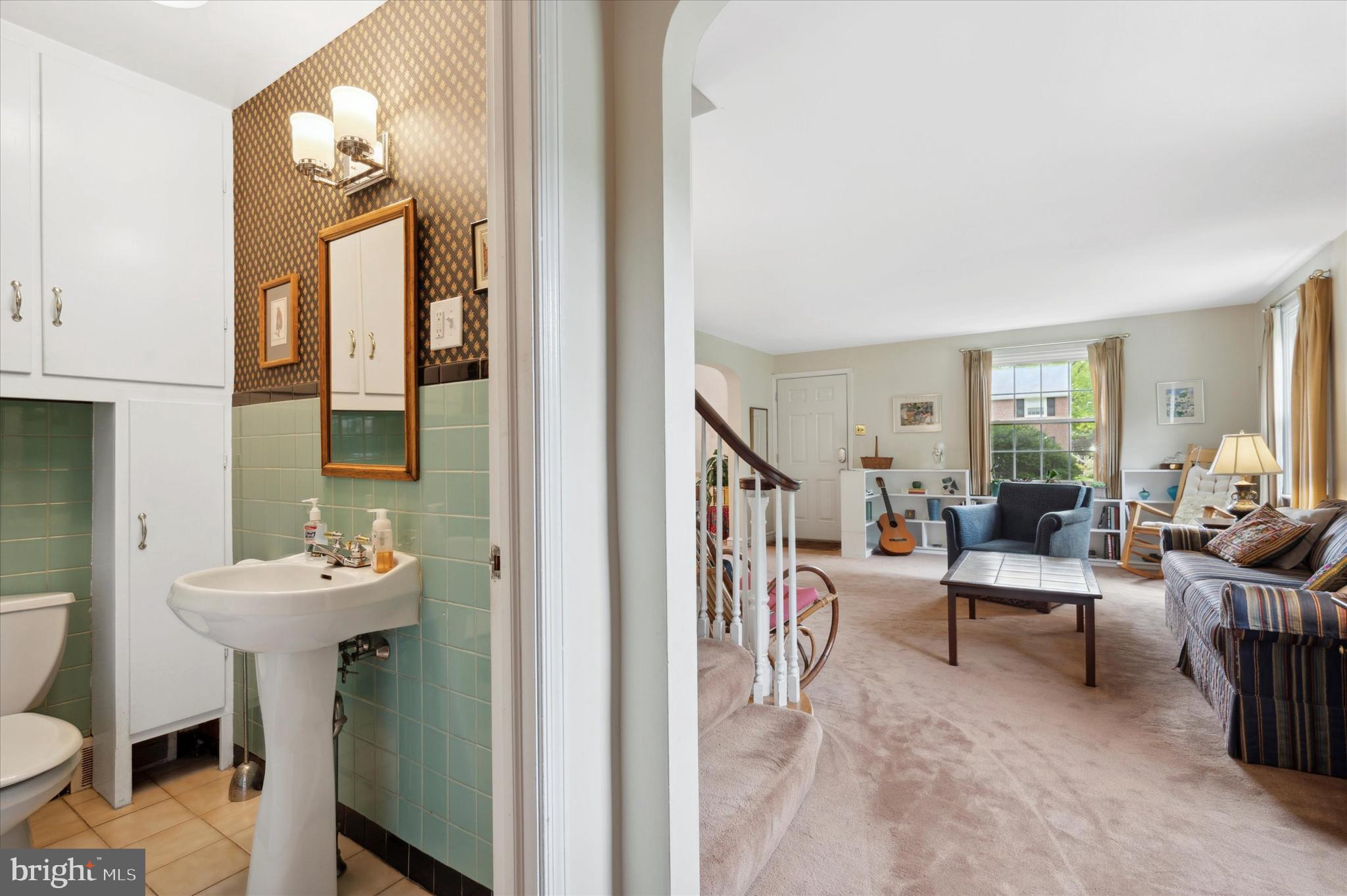410 Briarwood Road Wallingford, PA 19086 - Photo 8 of 25