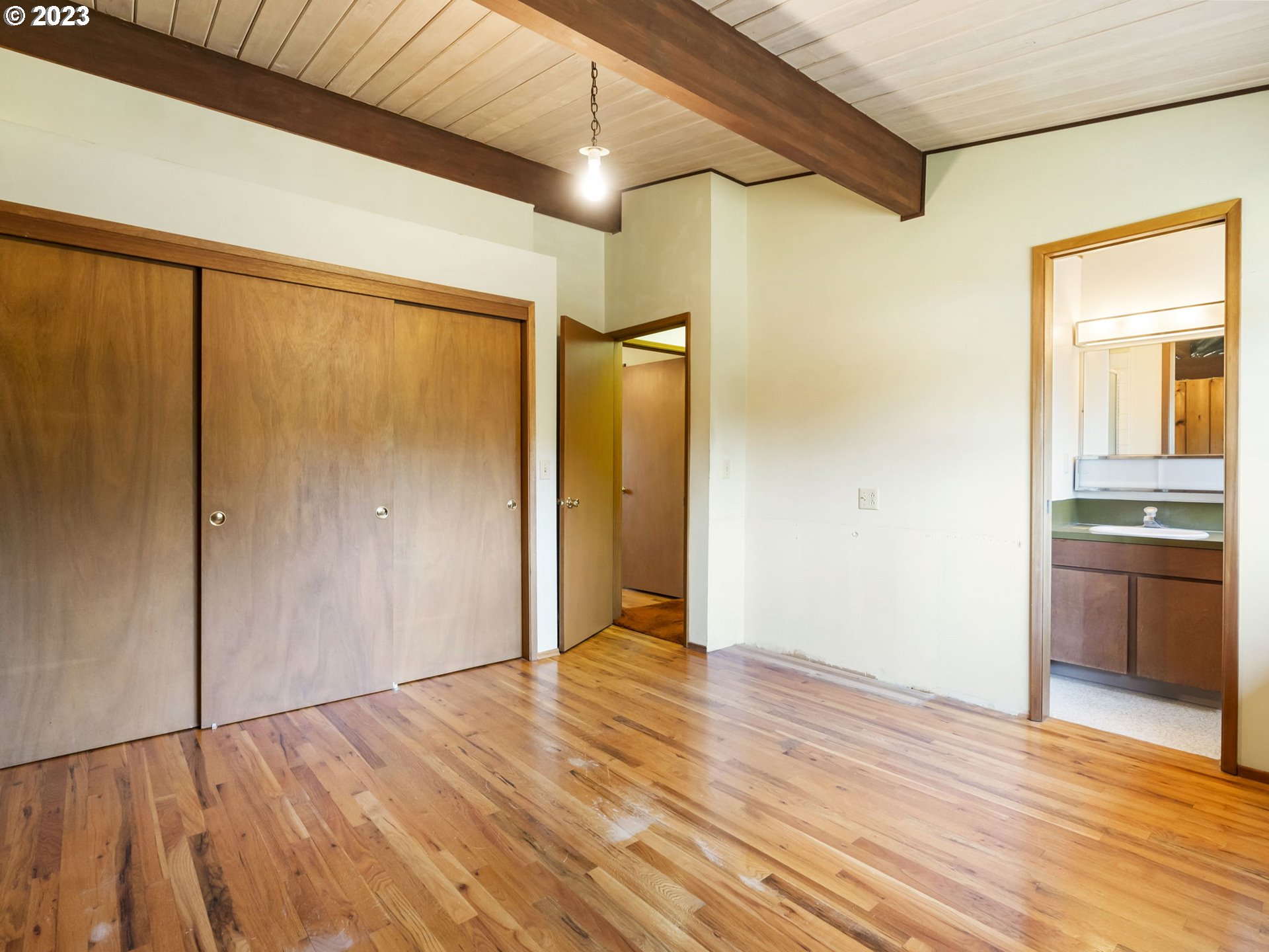 15006 South Redland Road Oregon City, OR 97045 - Photo 14 of 27 Gallery Image 14