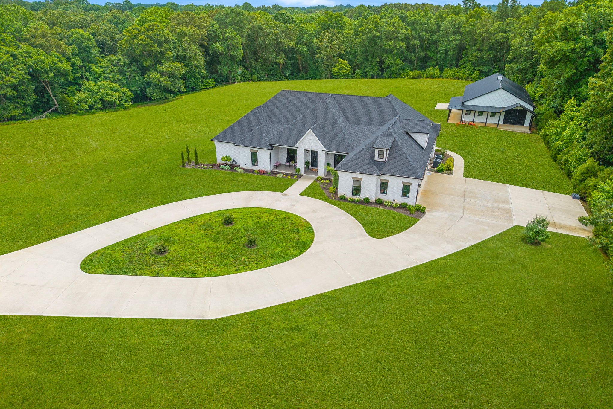 2480 Jarrell Ridge Road Clarksville, TN 37043 - Photo 2 of 69