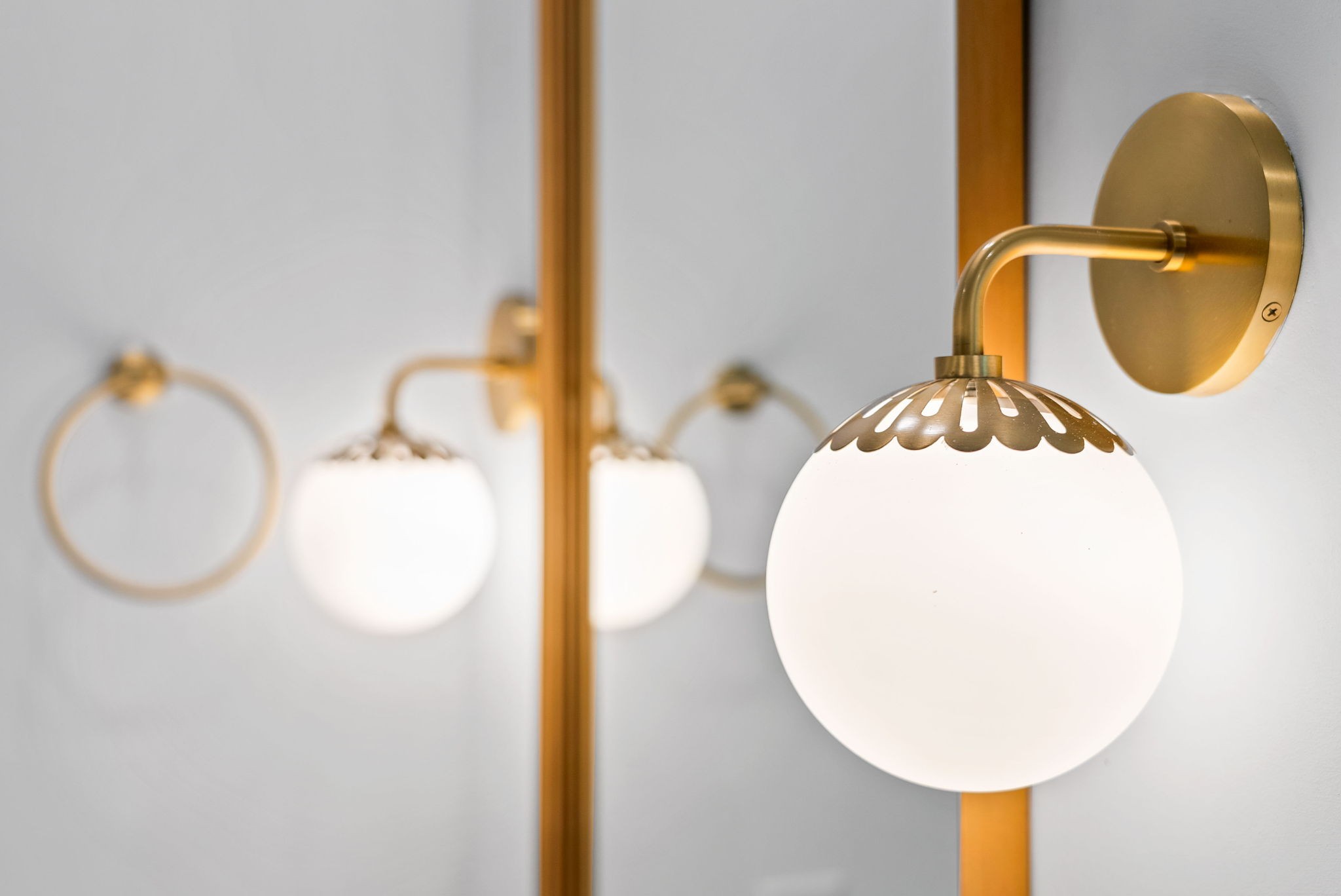 2480 Jarrell Ridge Road Clarksville, TN 37043 - Photo 31 of 69 a bathroom with a sink and mirror