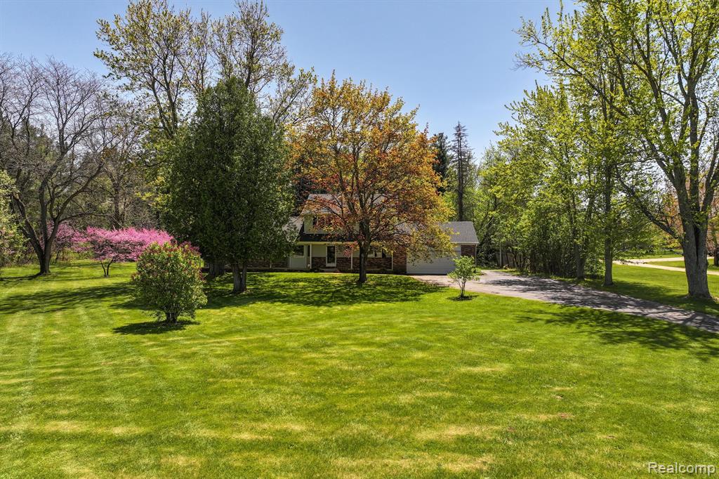 4111 Pratt Road Metamora, MI 48455 - Photo 1 of 63