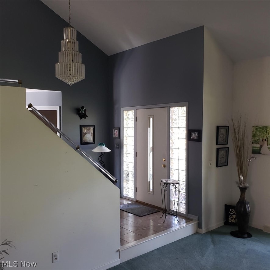 2337 Hunters Ridge Youngstown, OH 44512 - Photo 2 of 24 Gallery Image 2