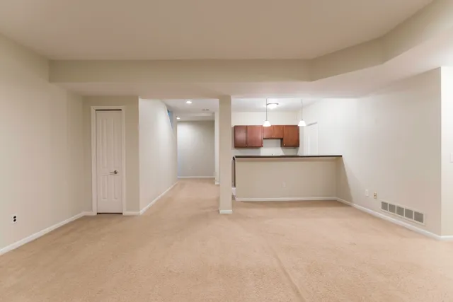 $2,700 | 2962 Hunley Drive, Ann Arbor, MI 48105