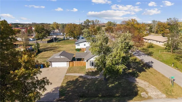 $255,000 | 401 North Vine Street, Caney, KS 67333