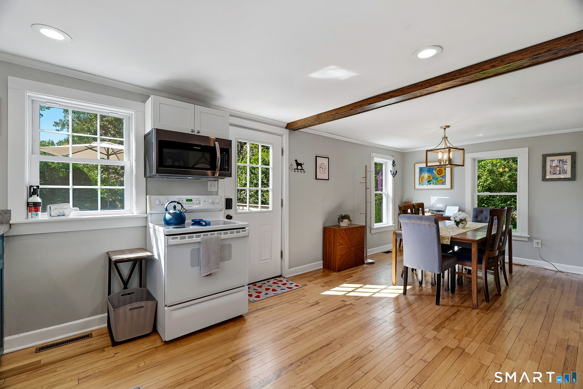 71 New London Road Groton, CT 06355 - Photo 7 of 38 Gallery Image 7