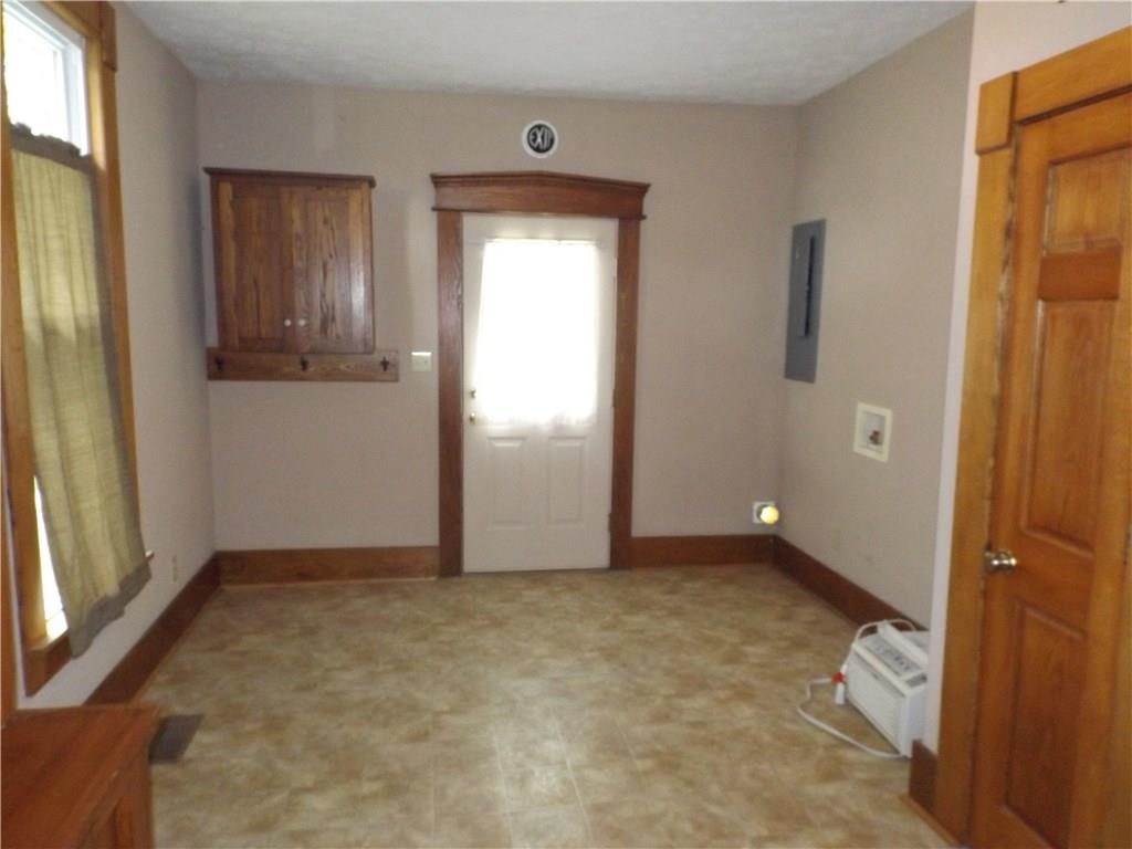 5922 East Blue Ridge Road Shelbyville, IN 46176 - Photo 5 of 24