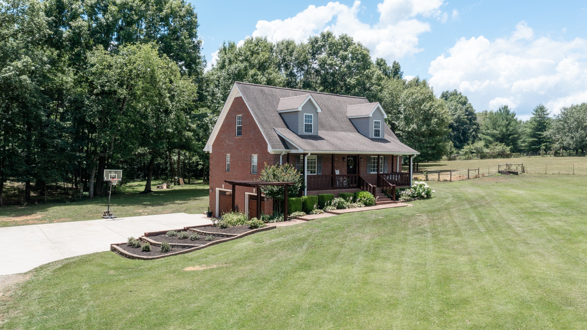 247 Thompson Road Shelbyville, TN 37160 - Photo 1 of 26 Gallery Image 1