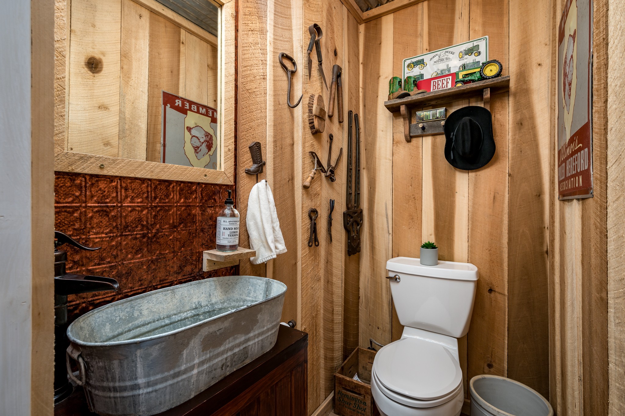 247 Thompson Road Shelbyville, TN 37160 - Photo 10 of 26 Gallery Image 10