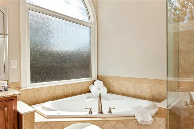 $755,000 | 405 Forrest Lane, Gainesville, GA 30501