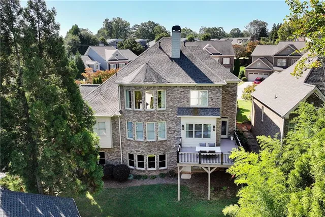 $755,000 | 405 Forrest Lane, Gainesville, GA 30501