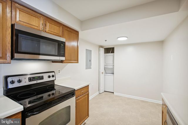 $600,000 | 505 East Braddock Road, Unit 608, Alexandria, VA 22314