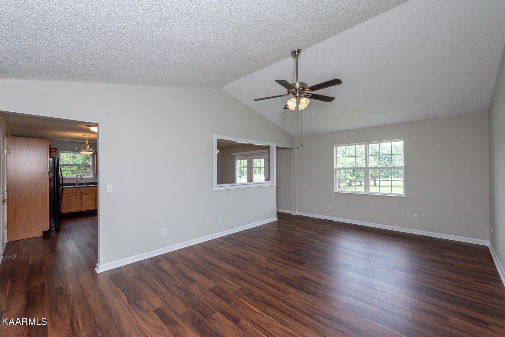 316 Isbill Road Madisonville, TN 37354 - Photo 8 of 38 Gallery Image 8
