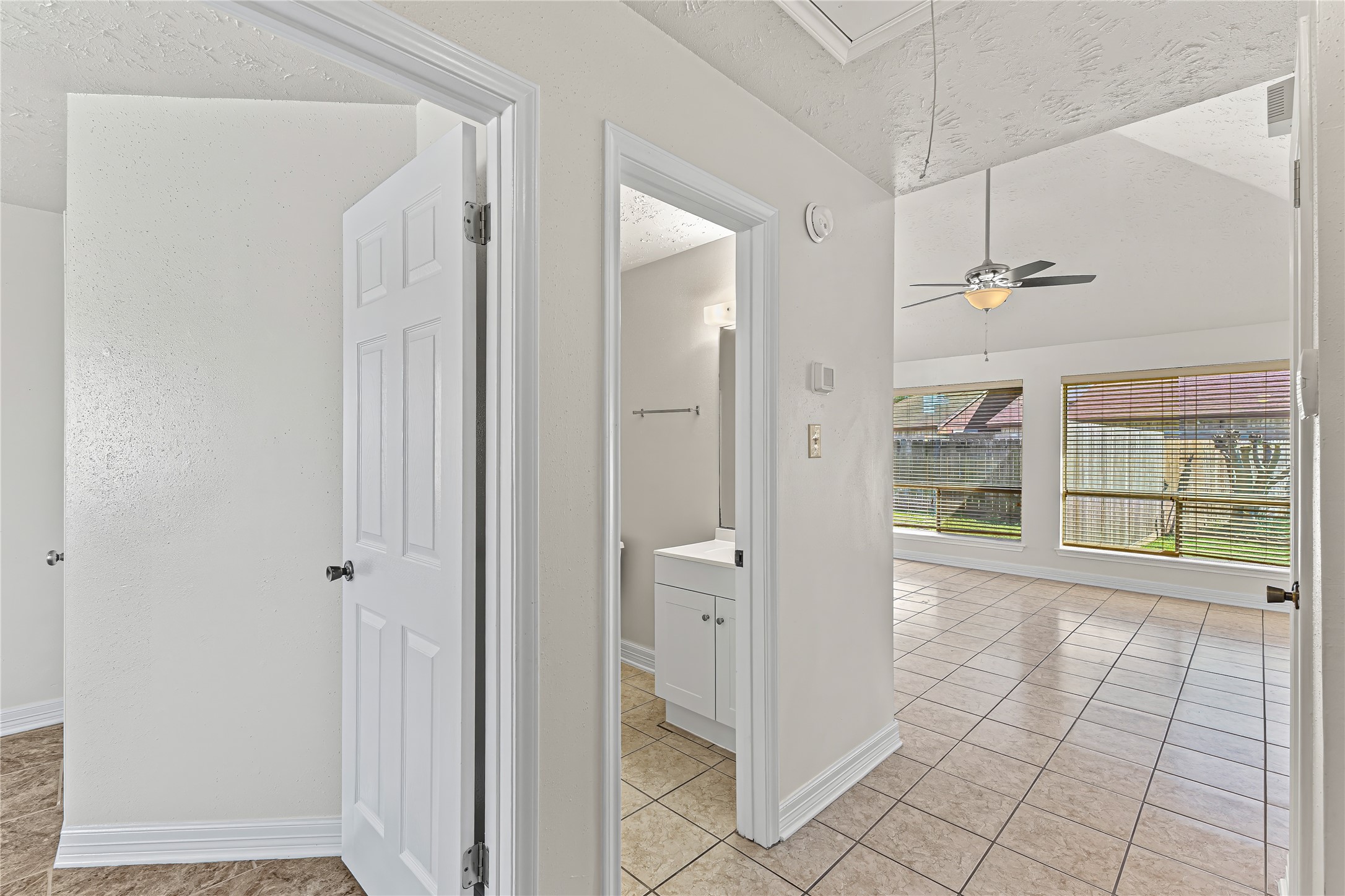 8210 Windfall Court Houston, TX 77040 - Photo 21 of 26