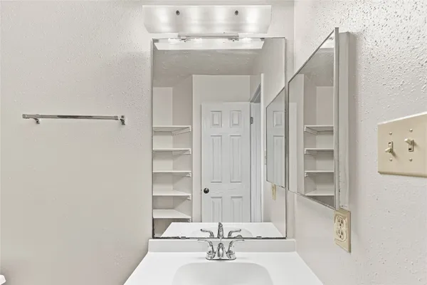 $2,000 | 8210 Windfall Court, Houston, TX 77040