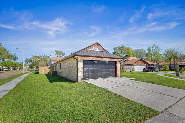$2,000 | 8210 Windfall Court, Houston, TX 77040