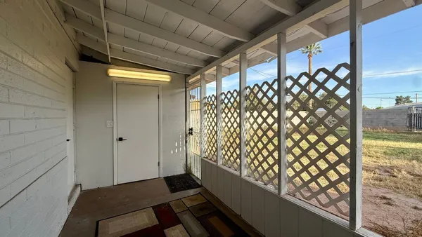 $1,695 | 3037 East Brill Street, Phoenix, AZ 85008