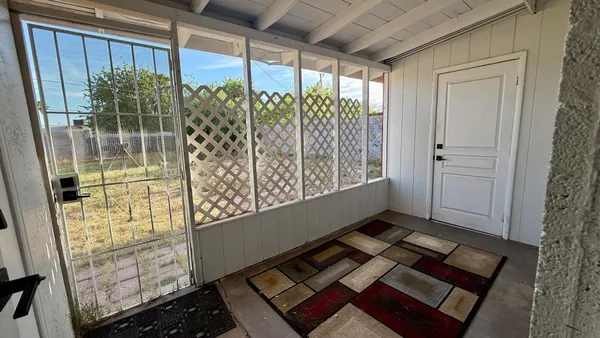 $1,695 | 3037 East Brill Street, Phoenix, AZ 85008