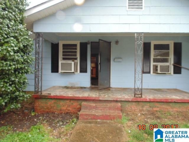 201 14th Street Clanton, AL 35045 - Photo 1 of 10