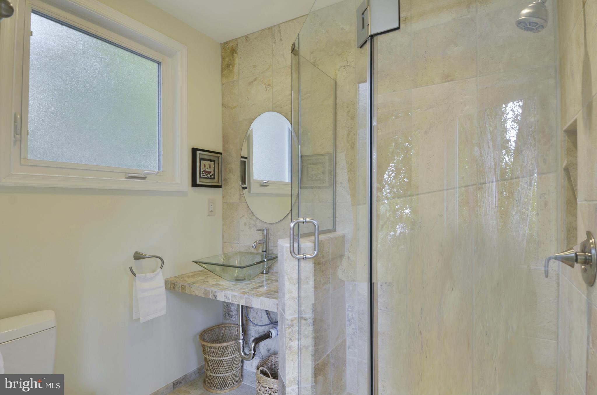 1218 Burton Street Silver Spring, MD 20910 - Photo 15 of 30 Bath