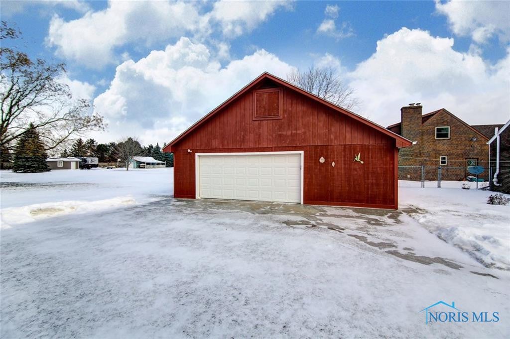 1423 Cass Road Maumee, OH 43537 - Photo 32 of 35 Garage is Detached but close to the house and provides TONS of storage.