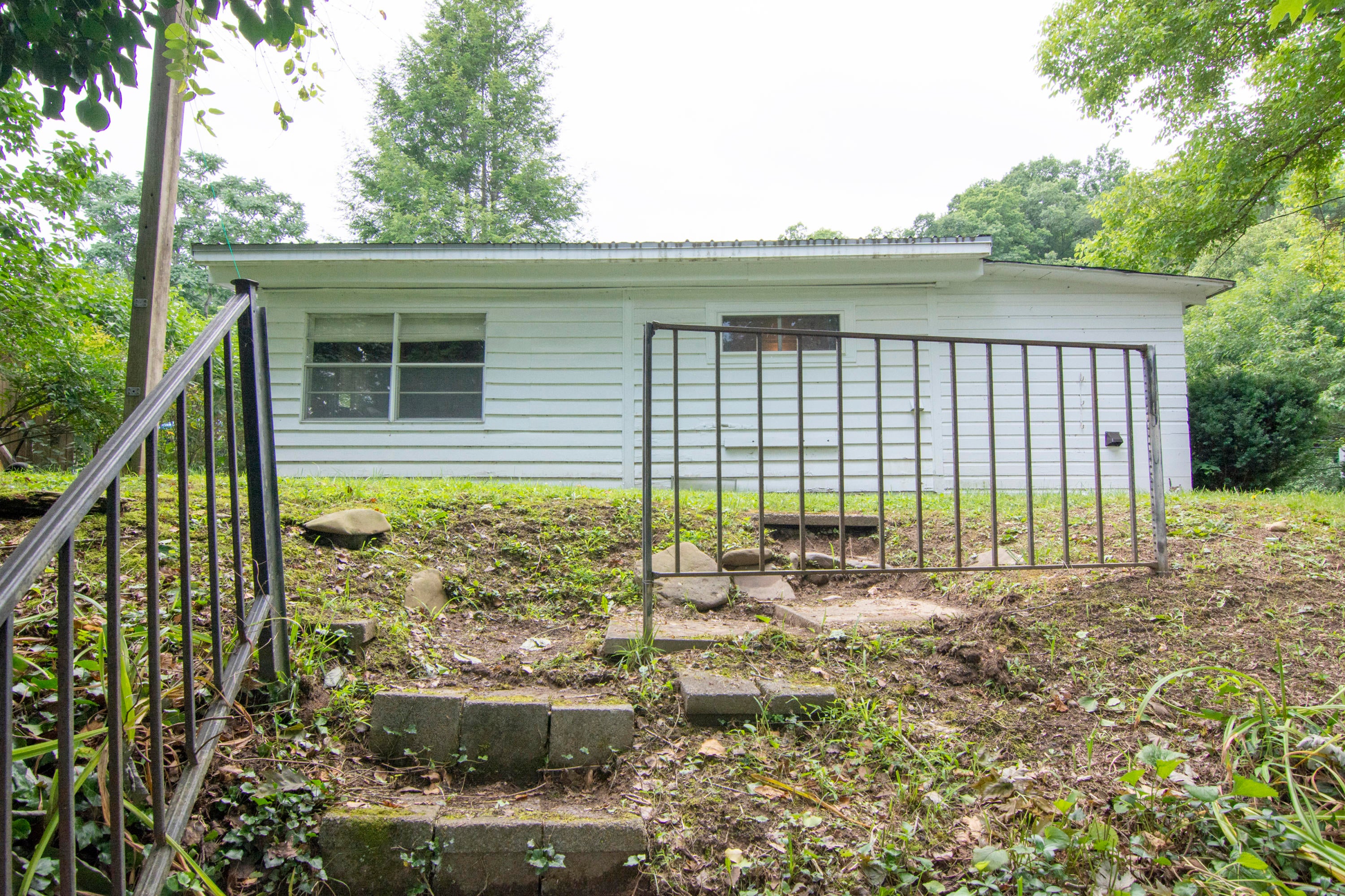 9776 State Highway 3 Alderson, WV 24910 - Photo 14 of 38 Gallery Image 14
