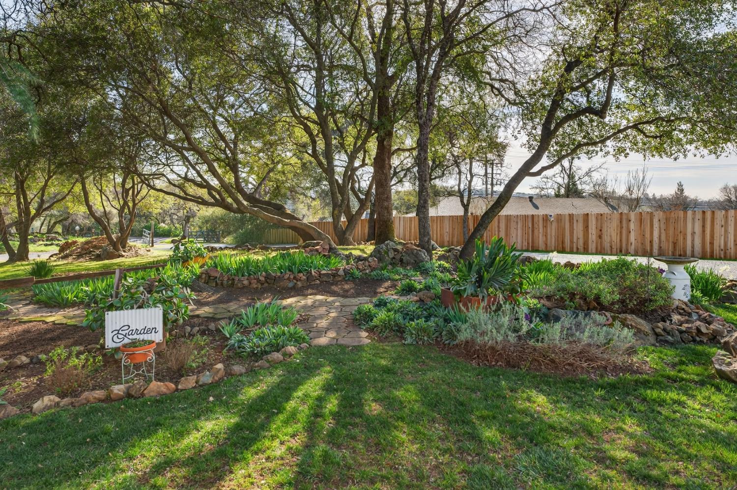 3740 Bell Road Auburn, CA 95602 - Photo 4 of 65