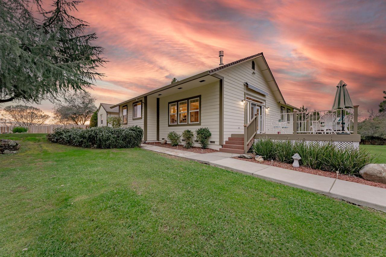 3740 Bell Road Auburn, CA 95602 - Photo 5 of 65