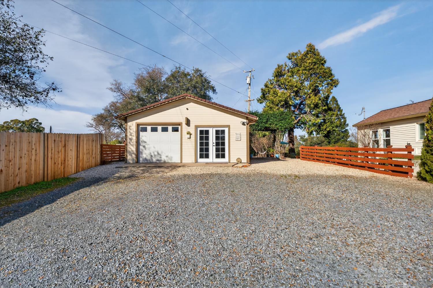 3740 Bell Road Auburn, CA 95602 - Photo 56 of 65 a front view of a house with a yard