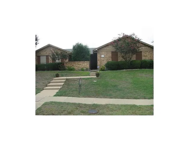 $2,400 | 1032 Gannon Drive, Plano, TX 75025