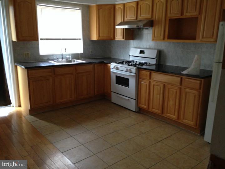 7151 Rutland Street Philadelphia, PA 19149 - Photo 2 of 9 Gallery Image 2