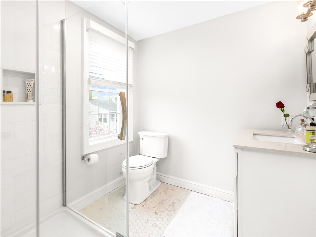 35 State Street Warren, RI 02885 - Photo 11 of 31 Gallery Image 11