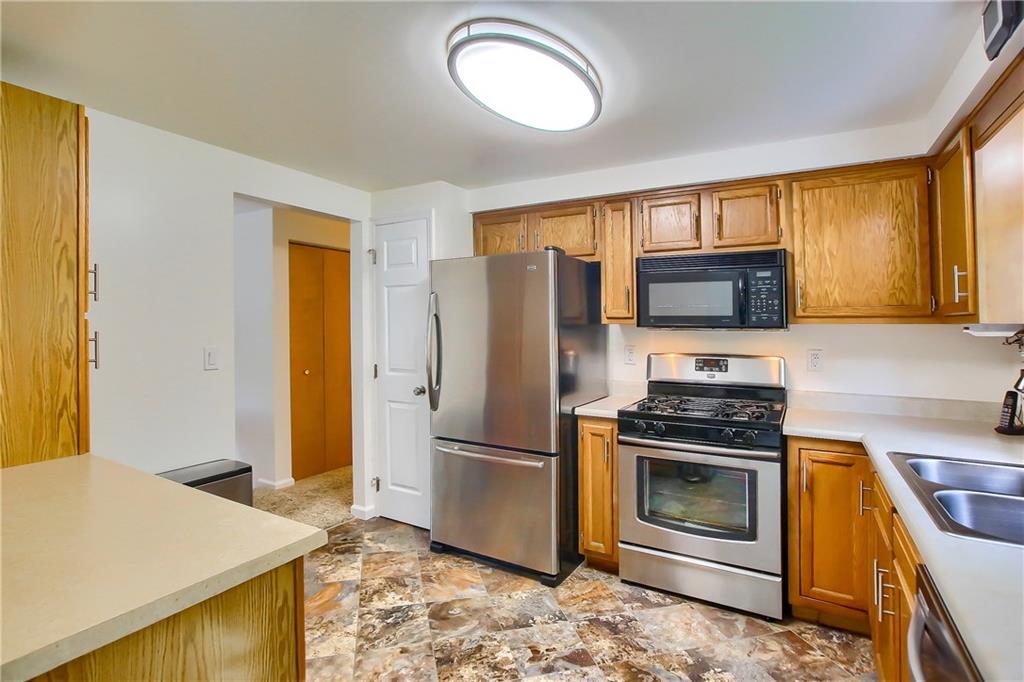 122 Buckhill Road Pittsburgh, PA 15237 - Photo 17 of 25 Gallery Image 17