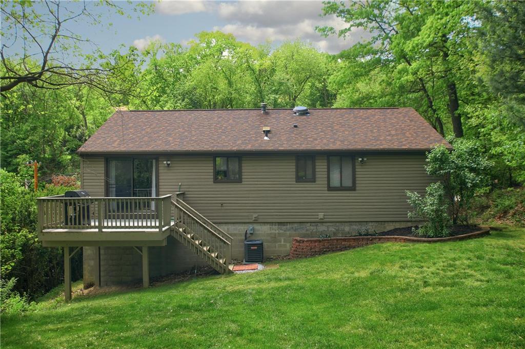 122 Buckhill Road Pittsburgh, PA 15237 - Photo 3 of 25 Gallery Image 3
