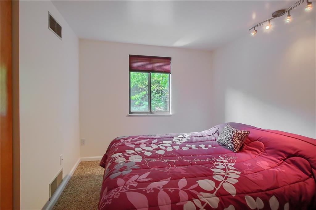 122 Buckhill Road Pittsburgh, PA 15237 - Photo 22 of 25 Gallery Image 22