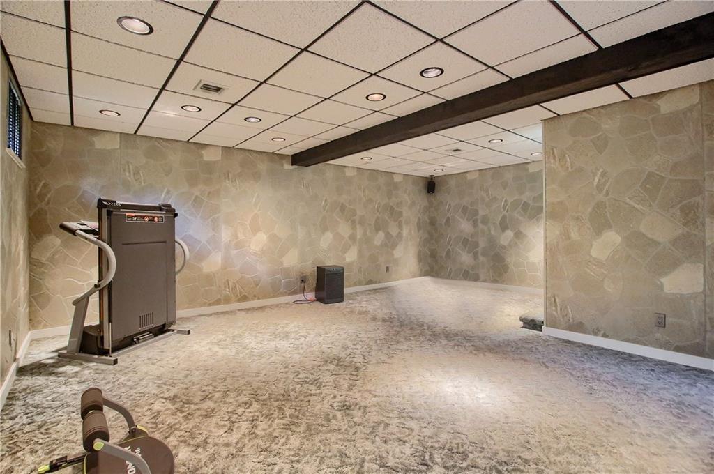 122 Buckhill Road Pittsburgh, PA 15237 - Photo 24 of 25 Gallery Image 24