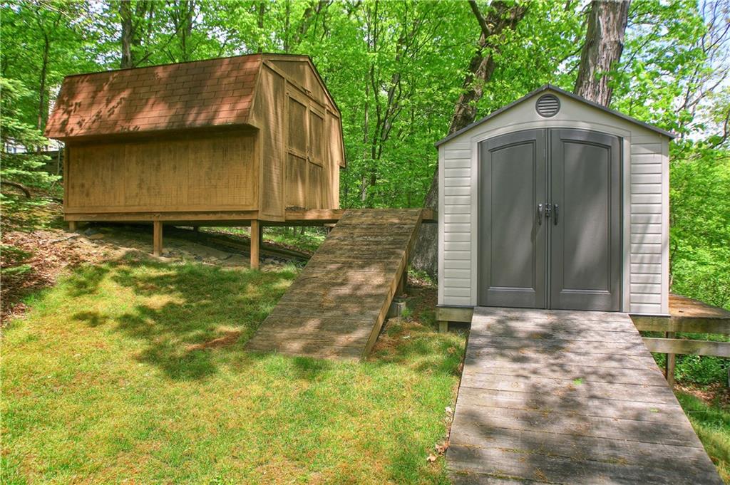 122 Buckhill Road Pittsburgh, PA 15237 - Photo 5 of 25 Gallery Image 5